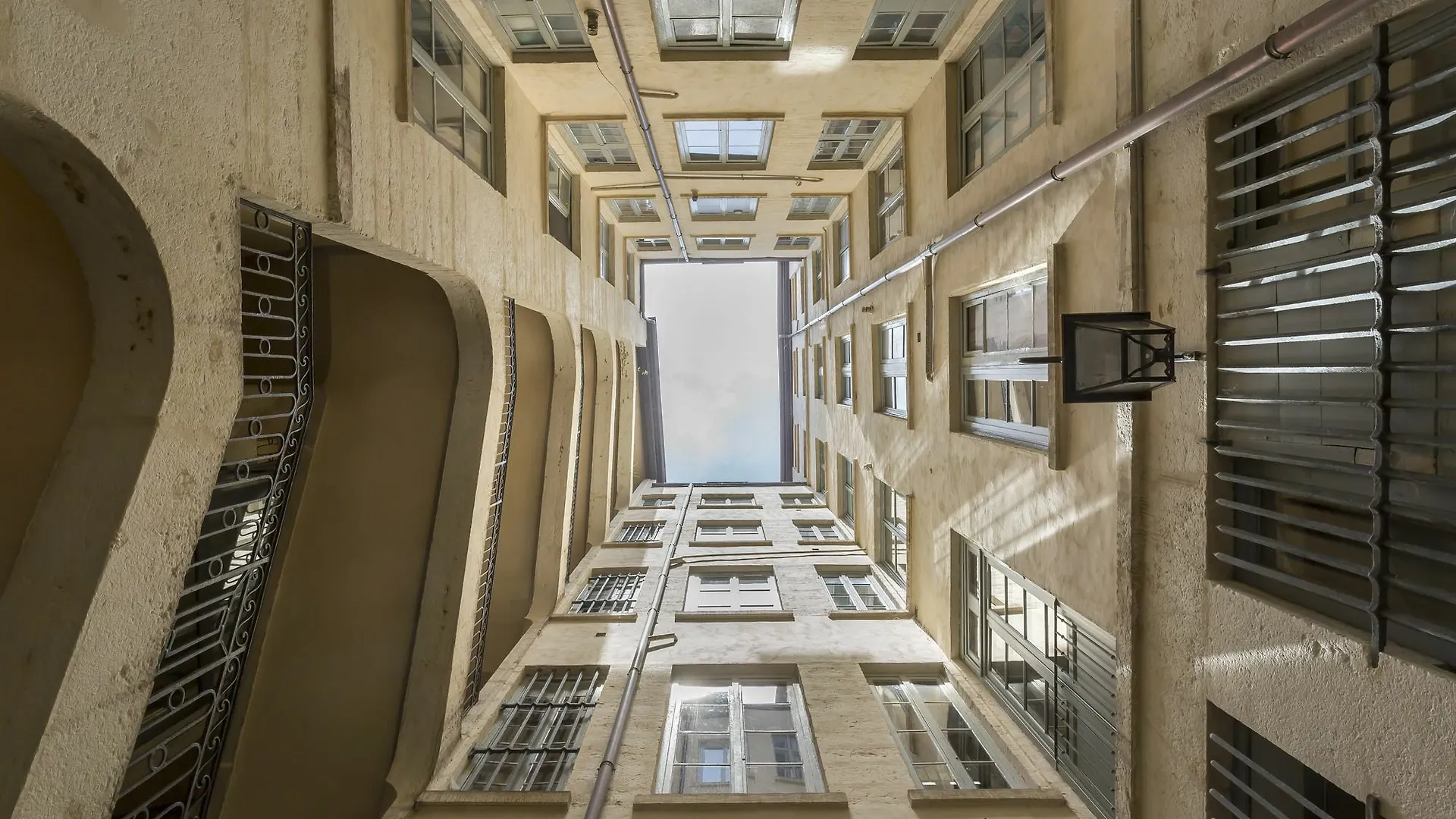 Like Home - Sainte Catherine Lyon